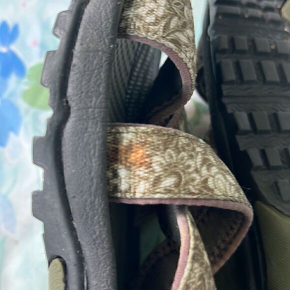 Lands End Waterproof Sandals 9 - Picture 10 of 10